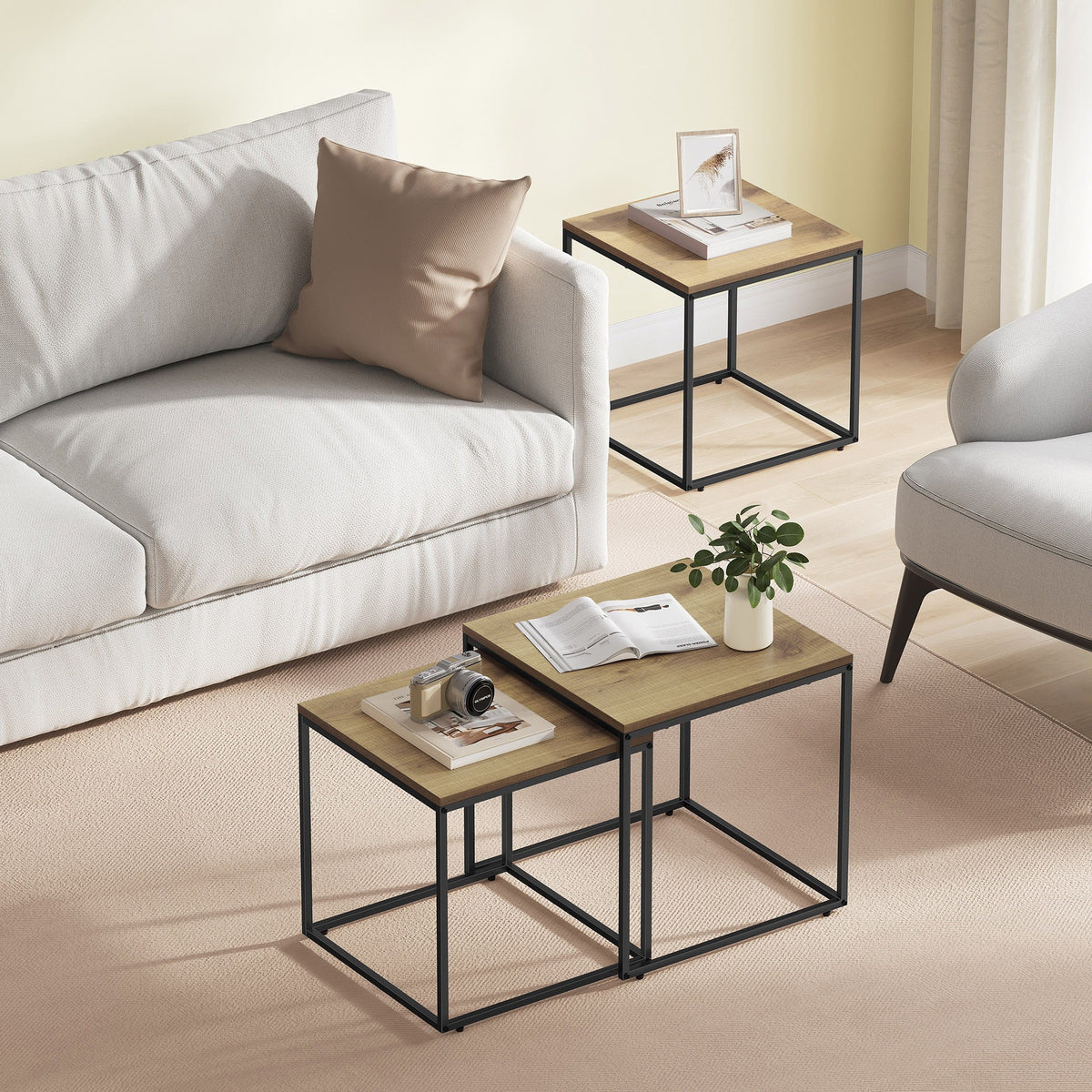 2er-Set quadratische Couchtische – Eiche / Beine Schwarz