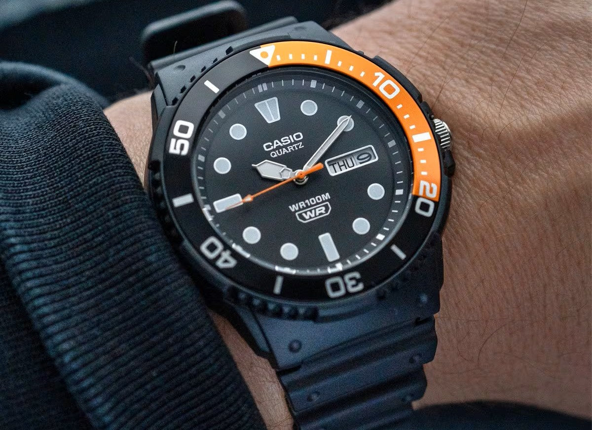 Casio Herrenuhr – MRW-230H-1E4V