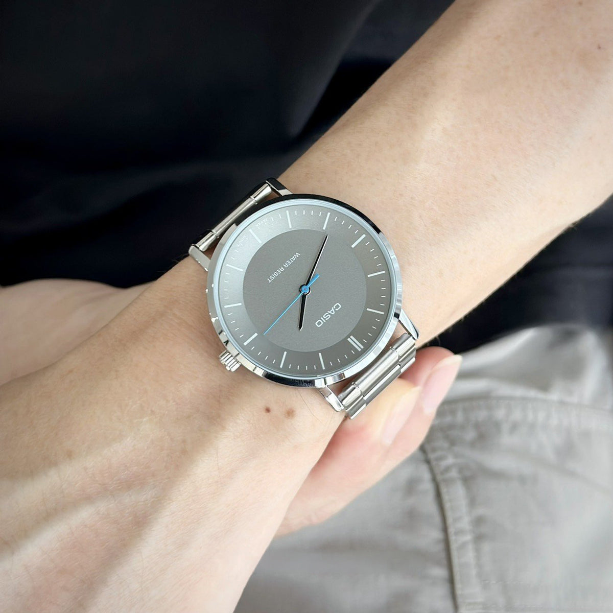 Casio Herrenuhr – MTP-VT04D-8E