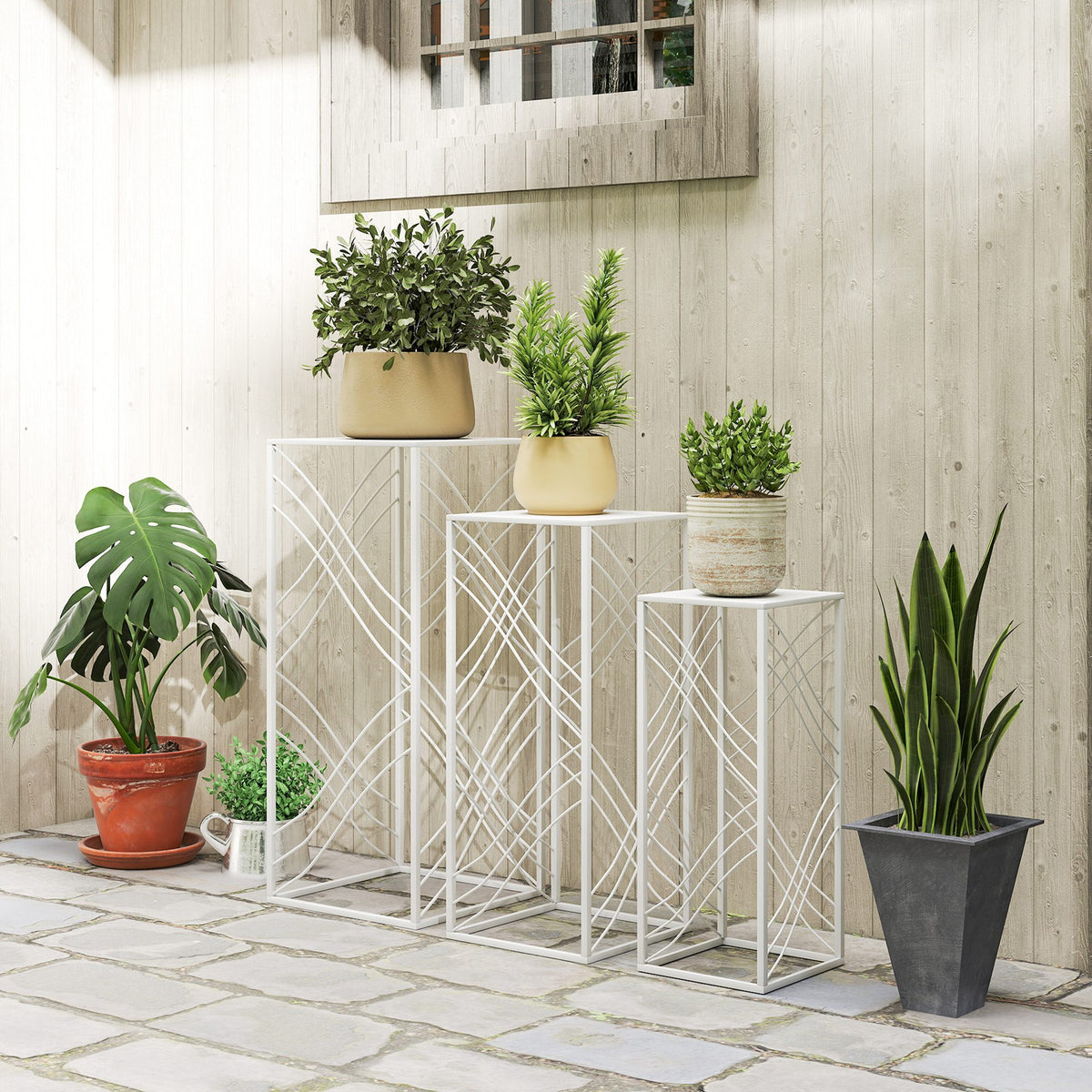Outsunny 3er-Set Pflanzenständer, 50/60/70 cm hoch Blumenständer, stapelbar Pflanzenregal aus Metall – Produktabbildung 2
