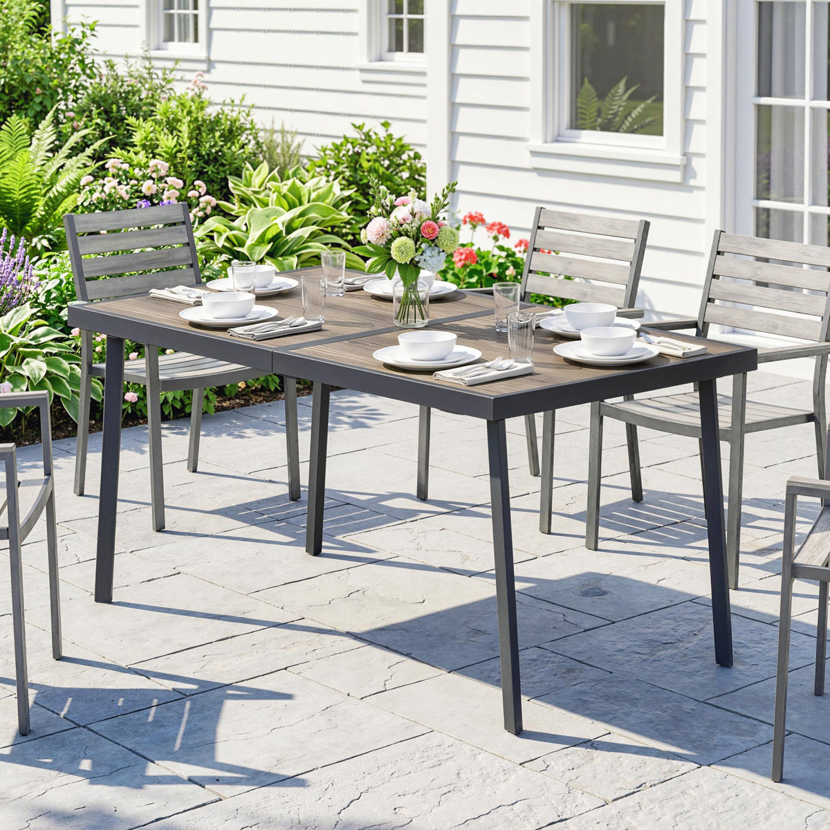 Outsunny Outdoor Tisch für 6 Personen, Holzoptik, Metallrahmen, wetterfest, 145 x 85 x 72 cm, Grau – Produktabbildung 2
