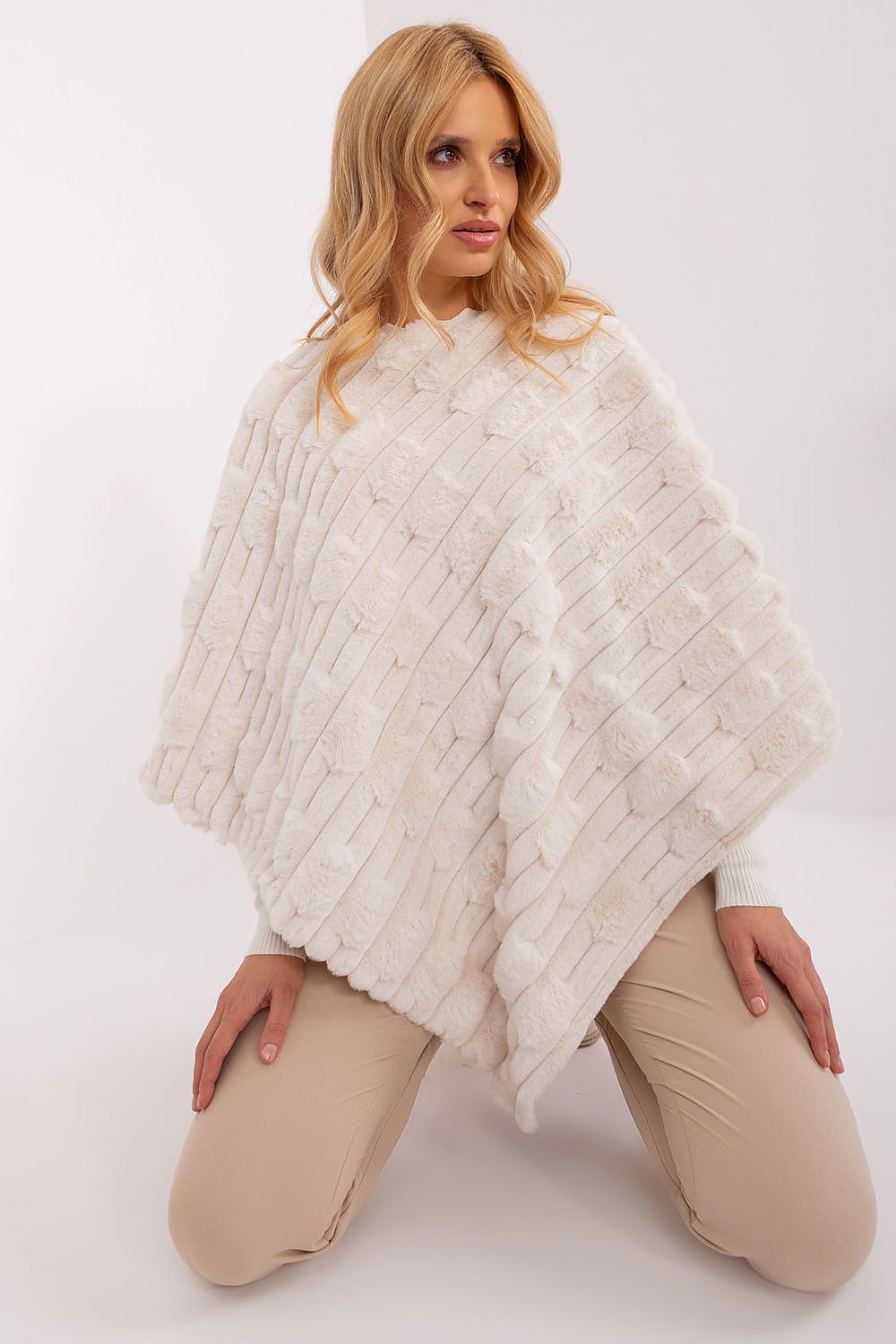  Poncho model 190860 Wool Fashion Italia 