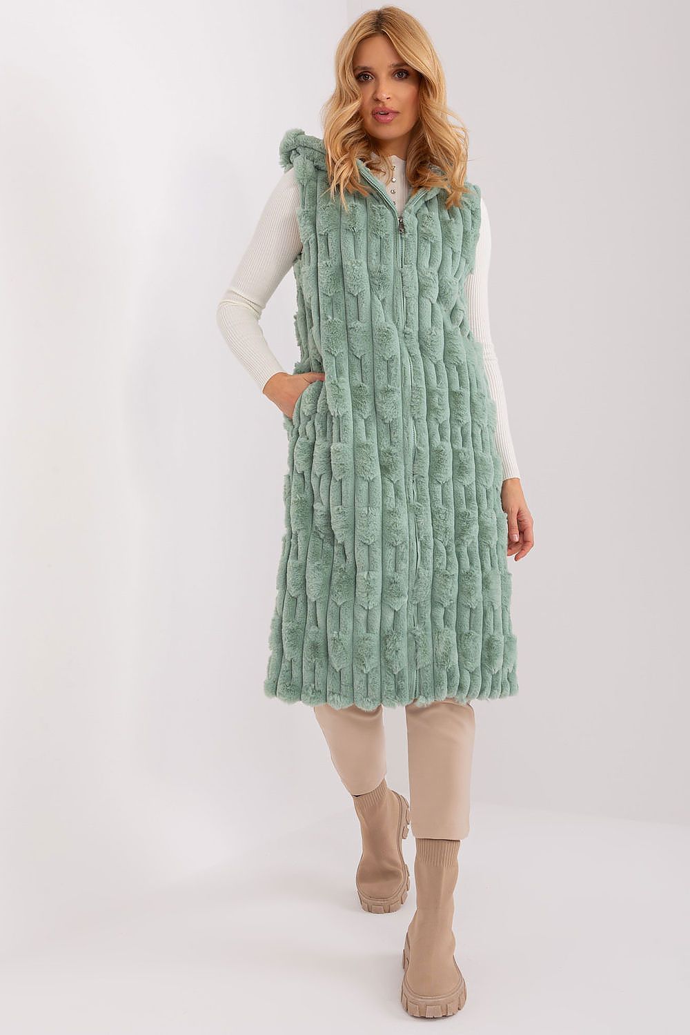 Weste model 190869 Wool Fashion Italia 