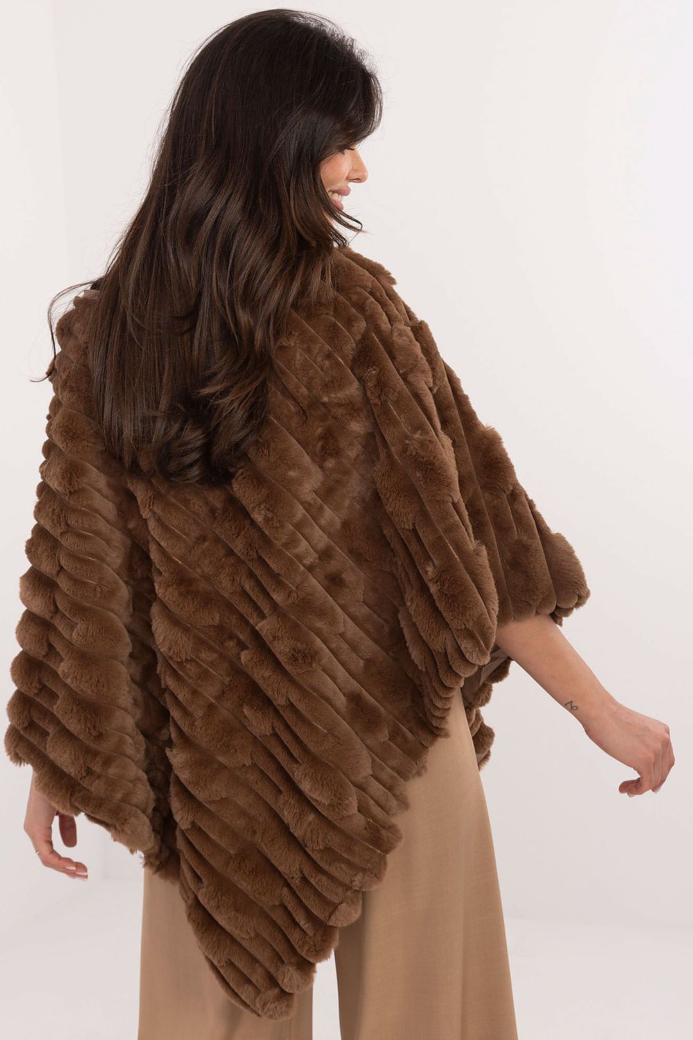  Poncho model 203197 Wool Fashion Italia 