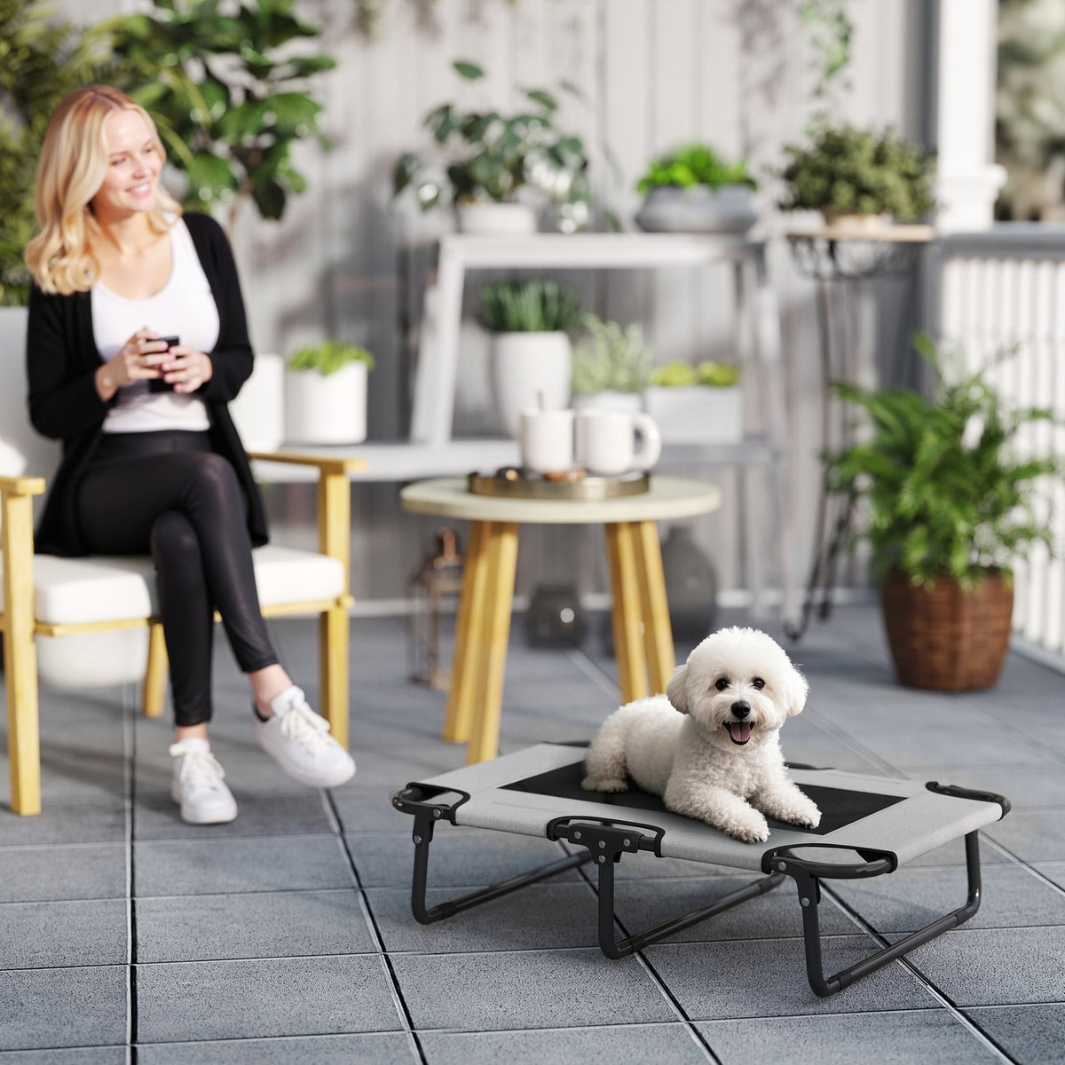 PawHut Erhöhtes Hundebett klappbar Haustierbett, Outdoor Hundeliege mit Netzdesign Hellgrau Oxford 75 x – Produktabbildung 2