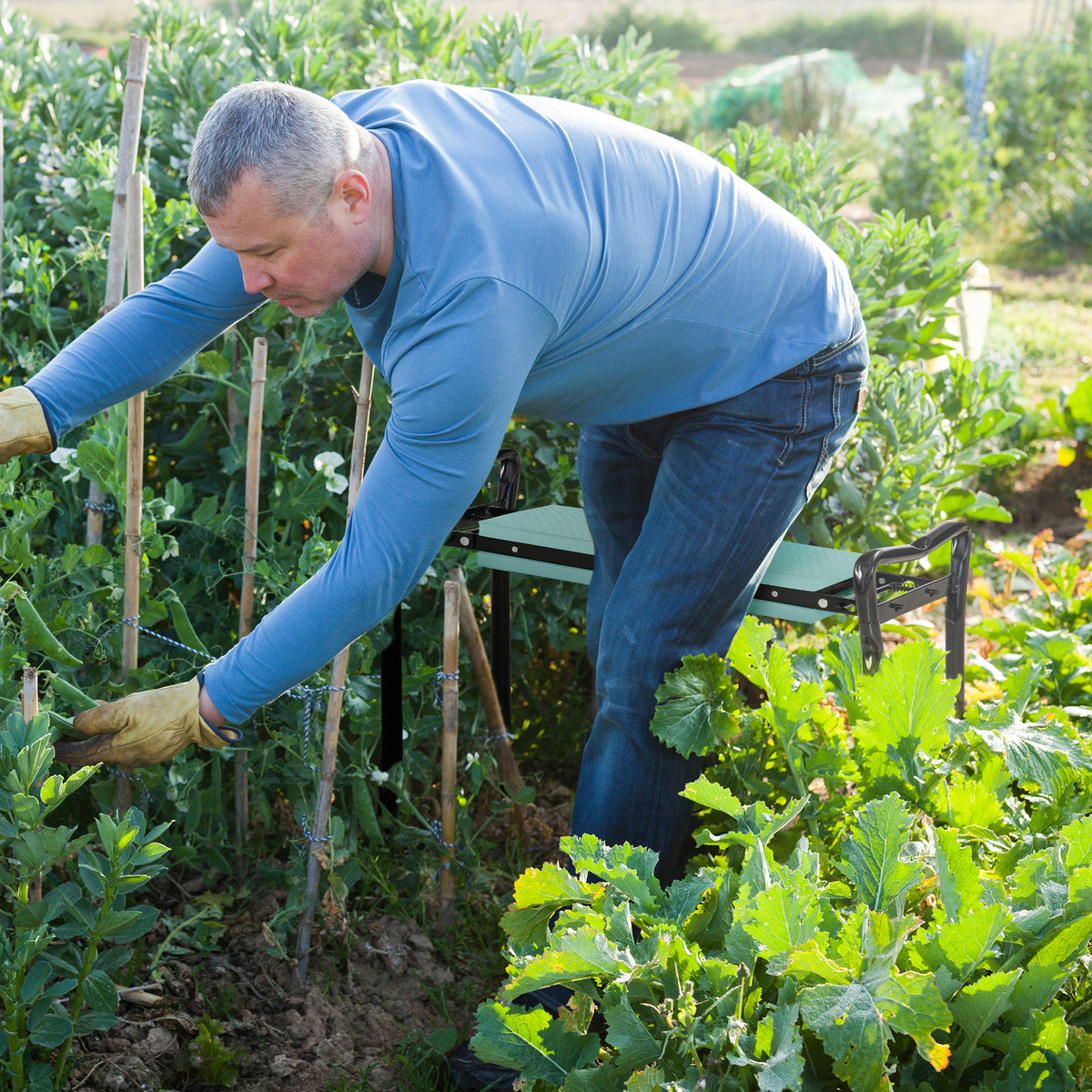 Outsunny Kniebank für Gartenarbeit Klappbarer Gartenhocker Gartenbank Kniehilfe bis 150 kg – Produktabbildung 2