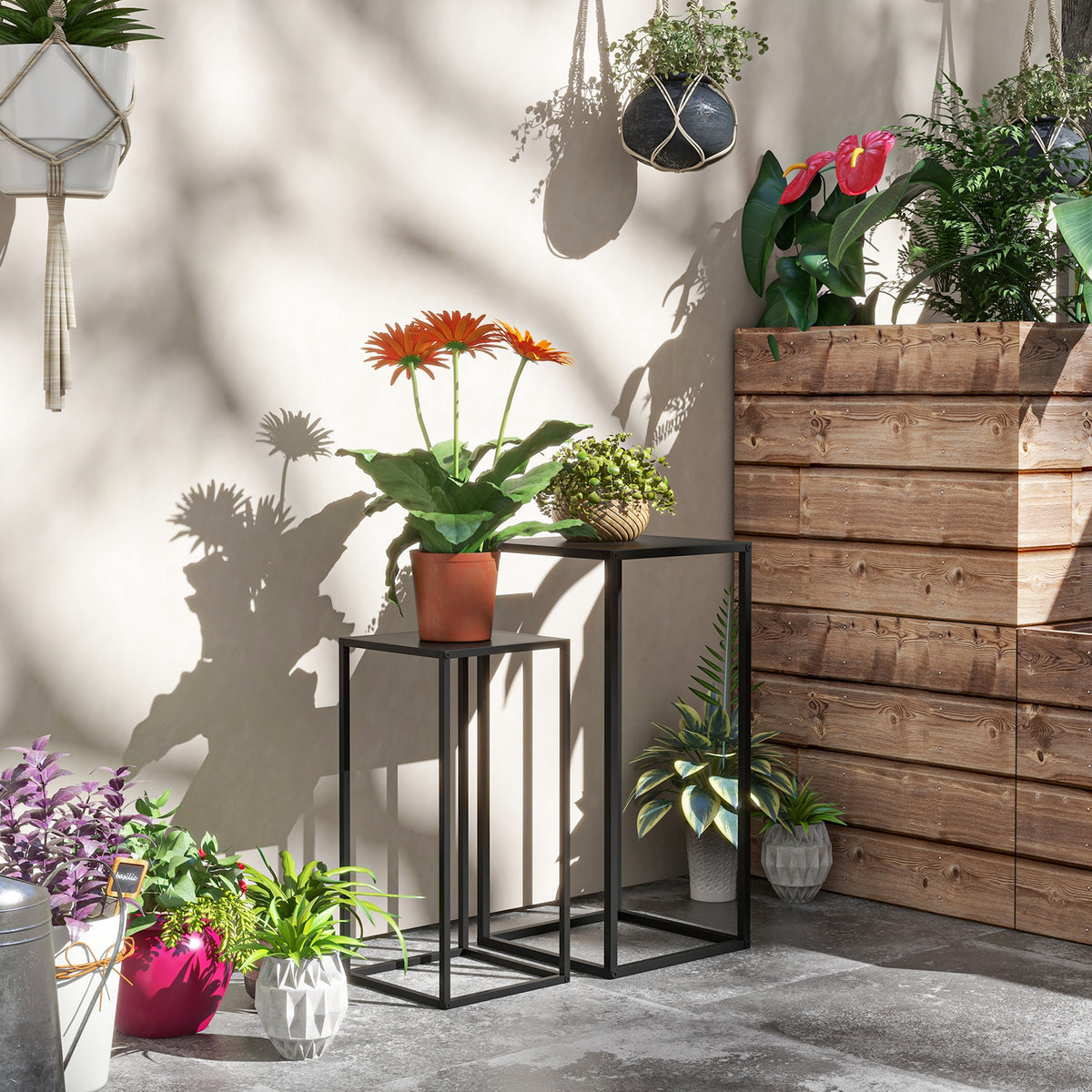 Outsunny Blumenständer, 2er-Set, Skandinavisches Design, Metallrahmen, 58,5/65cm Höhe, Schwarz – Produktabbildung 2